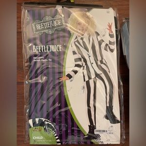 Kids Halloween Beetlejuice costume. Size 8-10. Like new, In great condition.